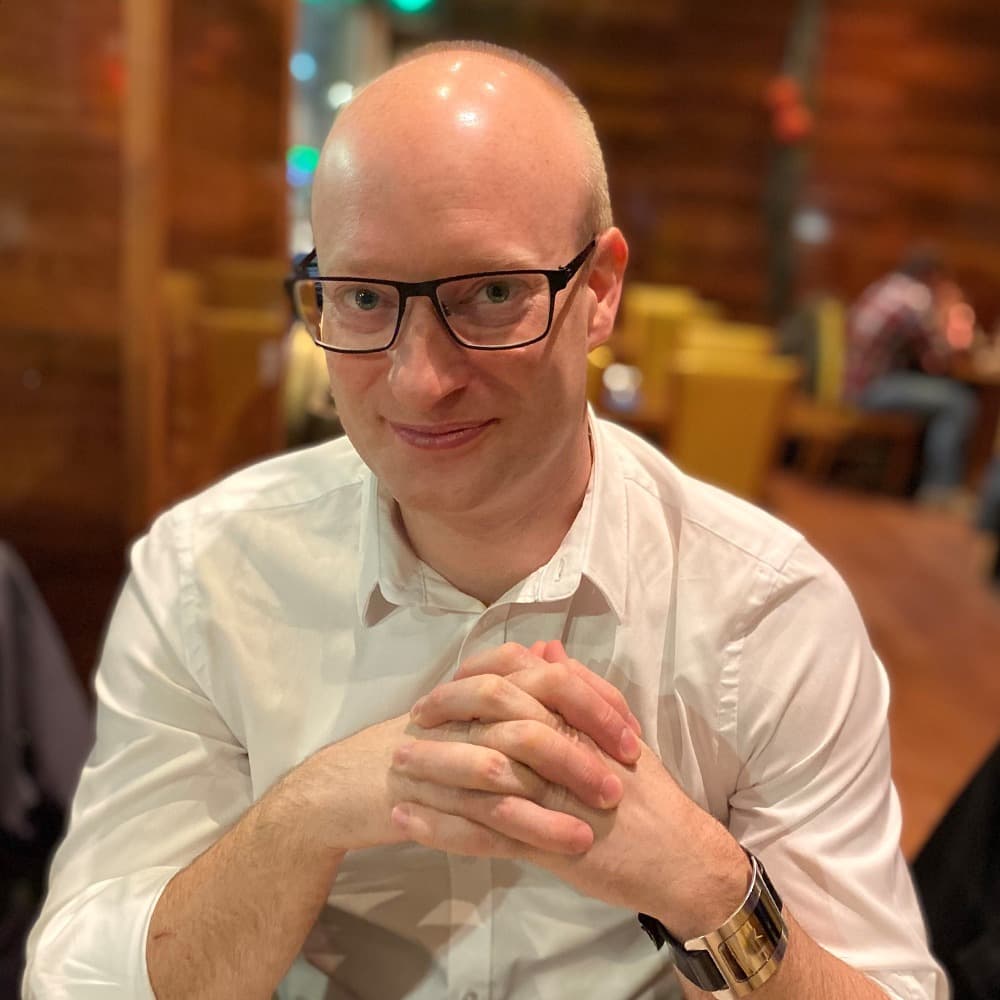 Mikael Wahlström, marknadskoordinator på Eldabutiken